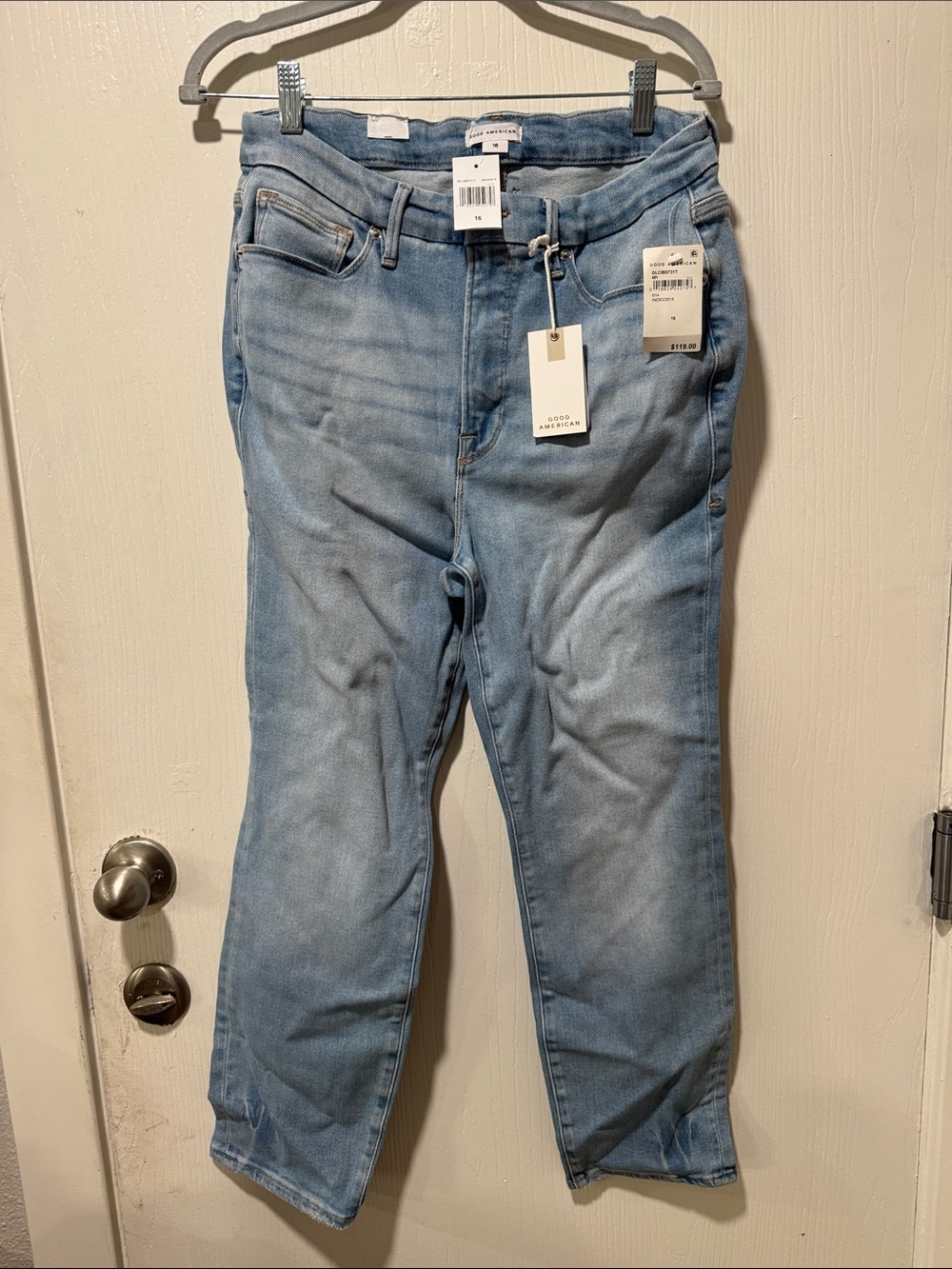 Good AmericanLight Wash Straight-Leg Jeans
